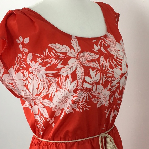 Forever21 💕2/$30💕 Dress - Picture 2 of 4